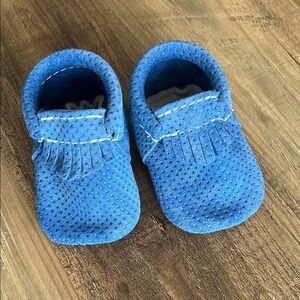 Freshly Picked Blue Crib Moccasins with Fringe Details